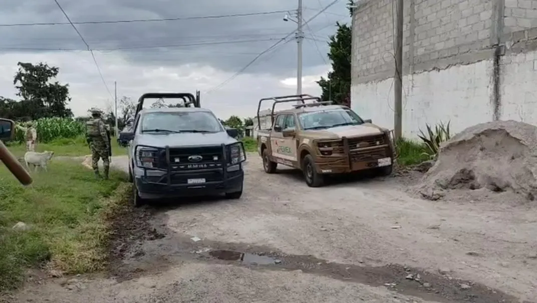 Catean bodegas y aseguran toma clandestina de gas LP en San Miguel Cuauhtenco, Amozoc