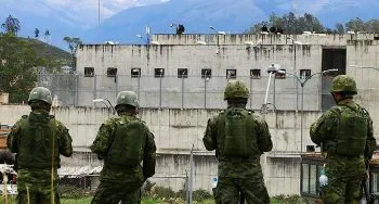 En Ecuador, 200 reos son recapturados tras riña en una cárcel