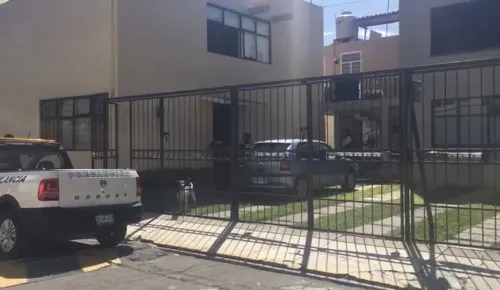 Muere hombre de un infarto dentro de su casa en Estrellas