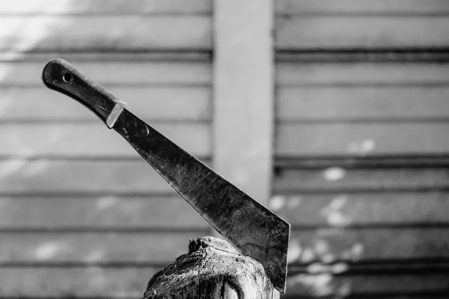 machete