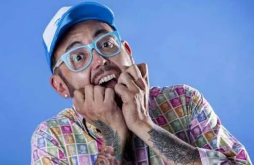 Mauricio Clark presume a su novia en redes