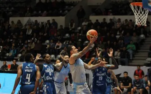 Pese a problemas de pago, Ángeles gana gran juego a Tampico