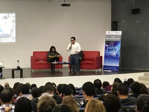 Puebla promueve el derecho de privacidad en la red
