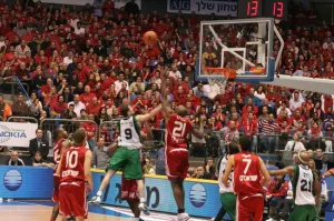 Gobernante de Israel tacha de ?sucios negros? a jugadores de baloncesto