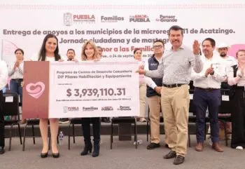 Entrega SEDIF apoyos por más de 9 millones de pesos en microrregión de Acatzingo