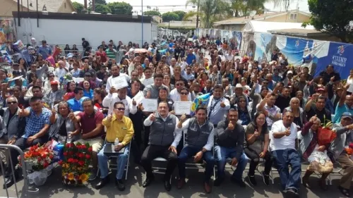 Adultos mayores del programa Raíces de Puebla se reúnen con familiares migrantes en EU