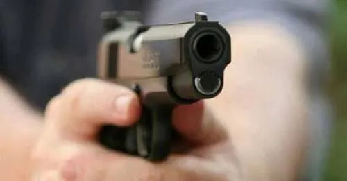 En intento de asalto, balean a dos maestras en carretera de Huauchinango