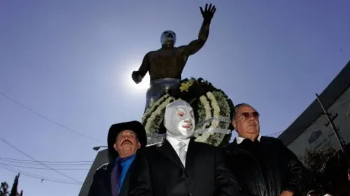 Recuerdan a El Santo a 36 años de su muerte