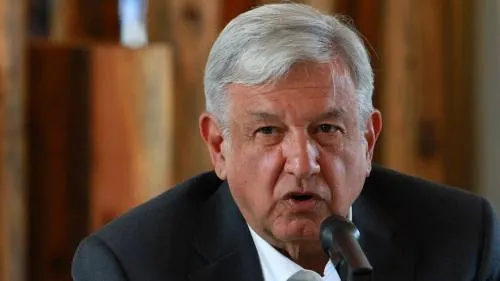 Critica AMLO compra de crudo por parte de Pemex