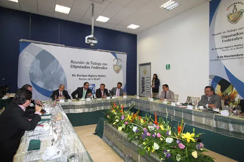 Agüera se reúne con diputados del PAN para gestionar recursos