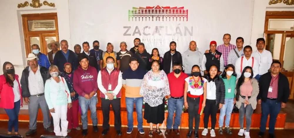 En Zacatlán se reúnen representantes de municipios indígenas para trabajar en el Plan Integral de Desarrollo Regional