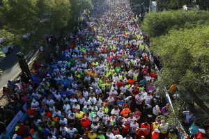 Participan 25 mil deportistas en Maratón Internacional de Puebla 2015