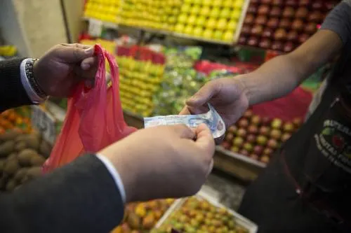 Inflación da un ‘pasito’ hacia atrás en primera quincena de marzo