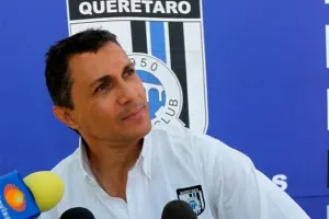 Adolfo Ríos incursiona en la política; busca candidatura del PES