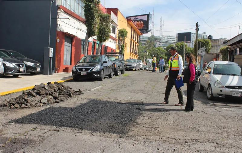 Supervisa Contraloría Municipal trabajos de bacheo por diferentes vialidades de la ciudad