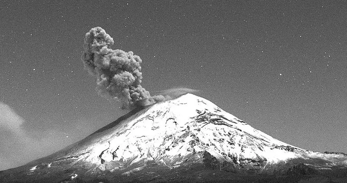 Volcan Popocatepetl Fumarola