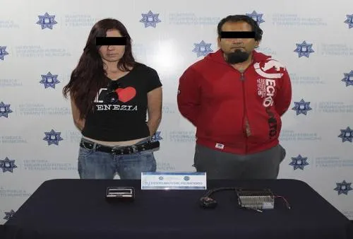 Detienen a una pareja por robo a un taxista en Loma Bella