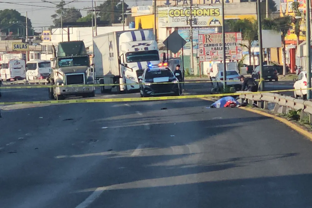 Mujer muere atropellada por patrulla en la Vía Corta a Santa Ana