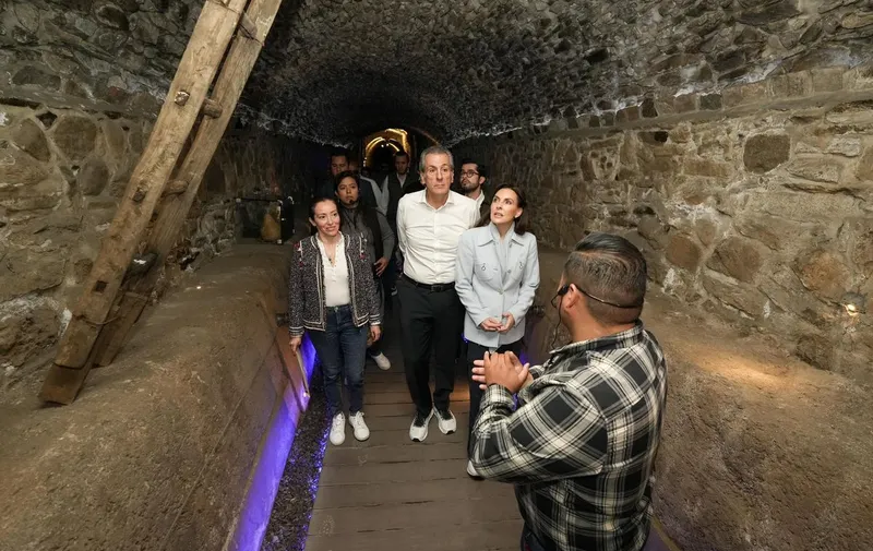pepe-chedraui-recorrido-pasaje-historico-5-de-mayo