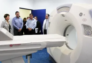 RMV y la Secretaría Federal de Salud recorren el Hospital General de San Andrés Cholula