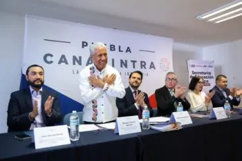 14 tecnológicos de Puebla y Canacintra firman convenio en beneficio de más de 17 mil estudiantes