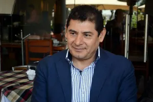 Armenta Mier evita hablar del coqueteo que hace López Zavala con Morena