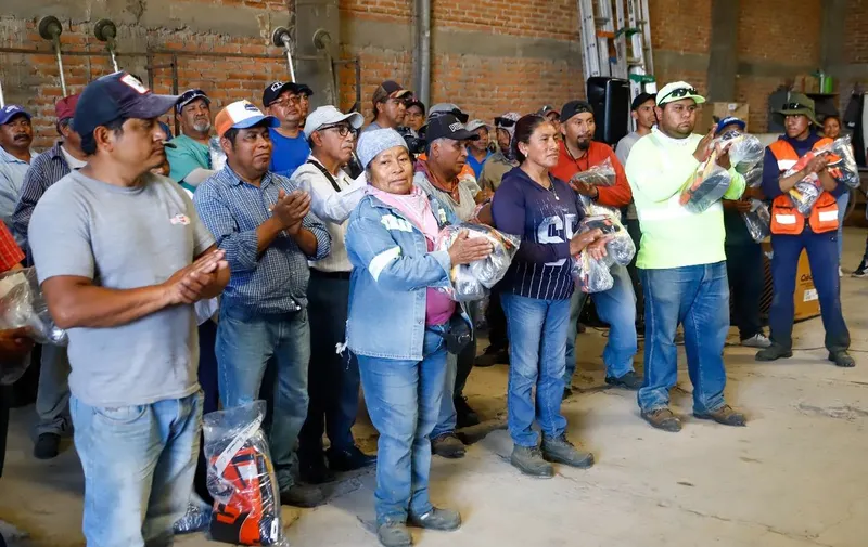 sp-cholula-entrega-kits-personales-mantenimiento-parques-y-jardines