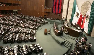 Mínima participación de poblanos al frente de comisiones federales