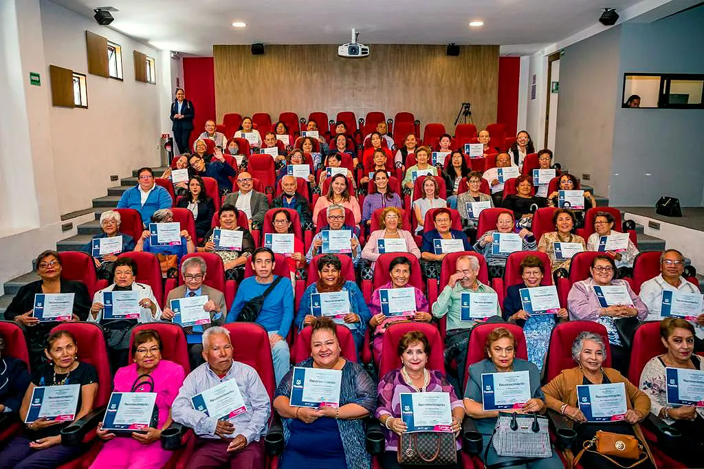Smdif Adultos Mayores Graduados Computacion