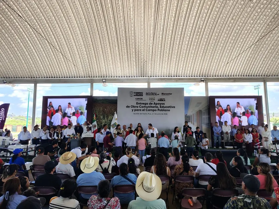 Gob Pue Entrega Apoyos Acatlan