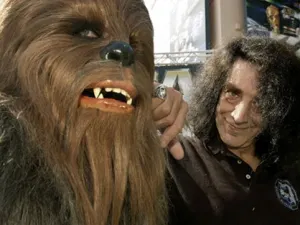 Chewbacca volverá a ser interpretado por actor original de Star Wars