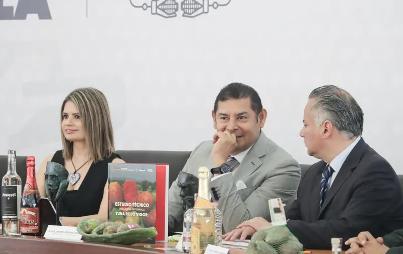 Sidra de Huejotzingo obtiene Indicación Geográfica del IMPI; buscan reconocimiento para la Tuna Roja de Acatzingo