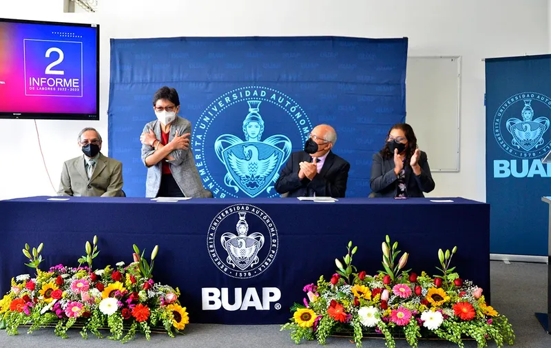 buap-segundo-informe-preparatoria-simon-bolivar