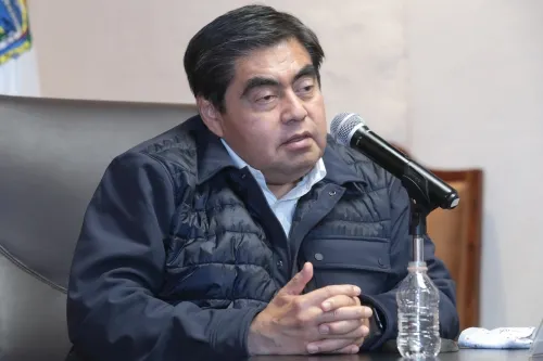Llama MBH a servidores públicos municipales a no caer en la manipulación política