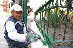 Ayuntamiento embellece Plazuela de Los Sapos