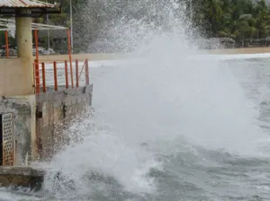 Huracán ‘Patricia’ tocará tierra entre las 16:00 y 18:00 horas