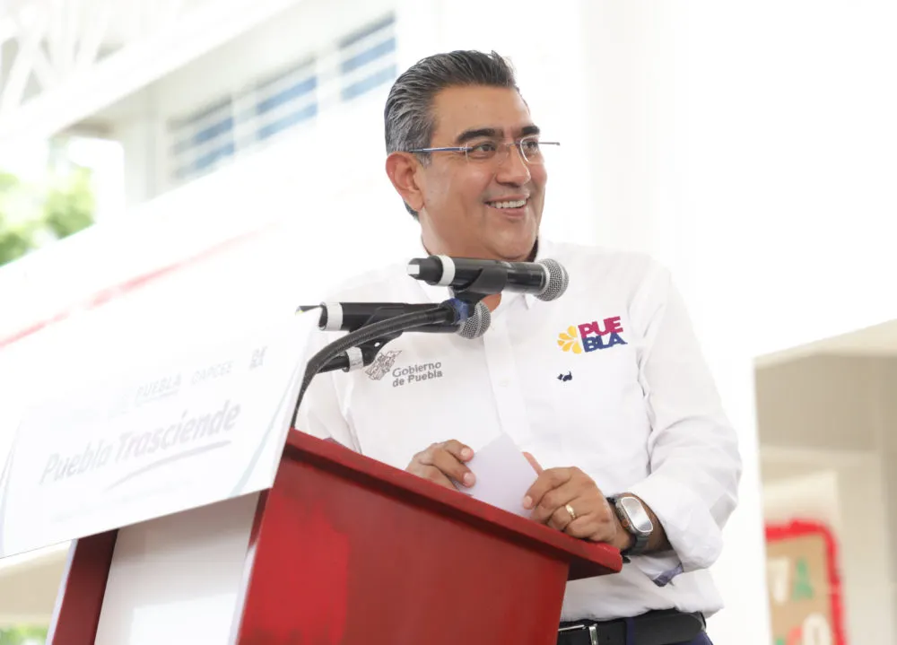Gobernador de Puebla refuerza compromiso de igualdad con inversión en infraestructura escolar de 10.5 mdp