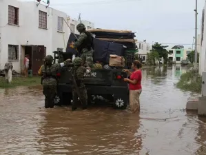 Primarias en Guerrero suspenden clases por inundaciones