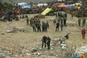 Cifra de muertos por sismo en Nepal supera los seis mil