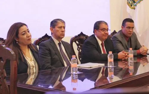 La Fiscalía y el Colegio de Notarios de Puebla estrechan colaboración
