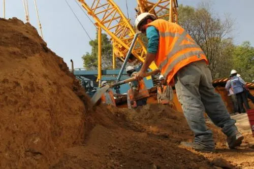 Sube 0.6% valor de empresas constructoras en octubre: INEGI