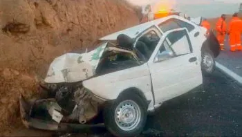 Tres lesionados, deja como saldo el choque de una pipa contra un auto en la autopista a Atlixco