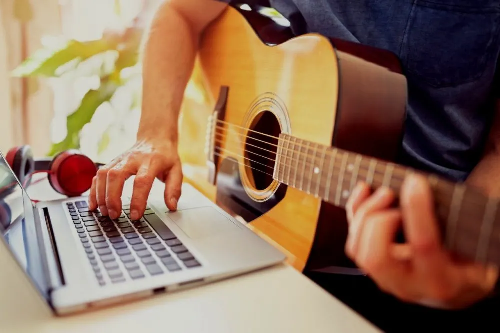 Clases de guitarra online