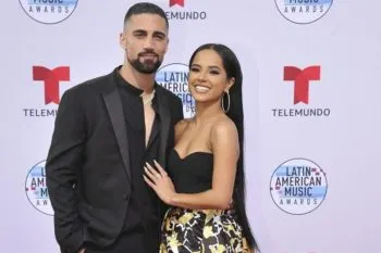 Acusan a Sebastián Lletget, pareja de Becky G de una supuesta infidelidad