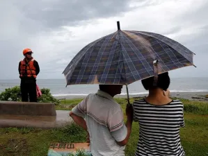 Alerta en Taiwán por llegada del tifón ‘Megi’