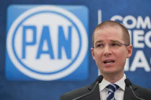 Anaya se desmarca de Madero y anuncia búsqueda de CEN PAN