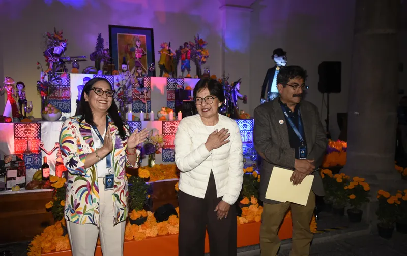 BUAP inaugura ofrenda dedicada a sus artistas universitarios
