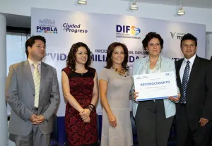 Dinorah López de Gali inaugura Diplomado “Vida Familiar, Vida con Sentido”