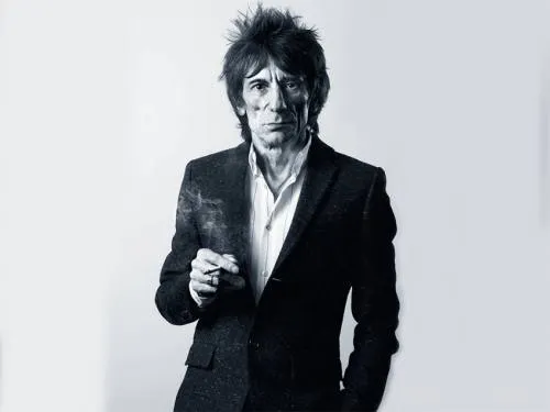 Ron Wood, de los Stones, es operado de cáncer de pulmón