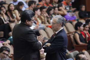 Renuncias por fuga de El Chapo no resolverán corrupción: Derbez